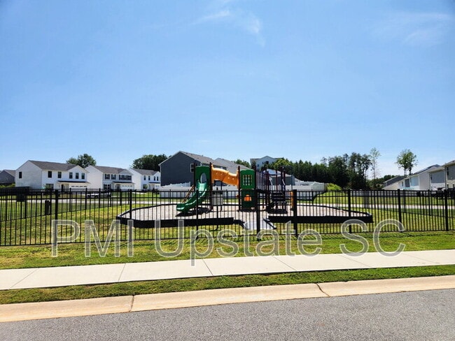 Building Photo - 236 Lily Park Way