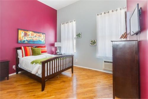 Foto del edificio - 406 E 117th St