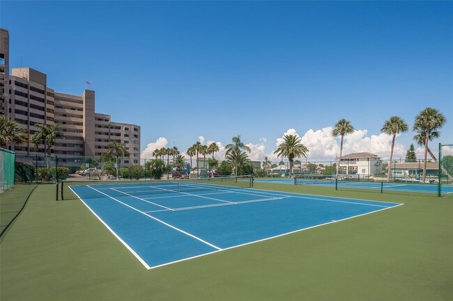 Foto del edificio - 6035 Sea Ranch Dr