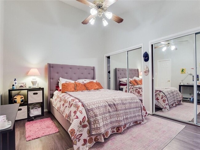 Foto del edificio - 807 W 25th St