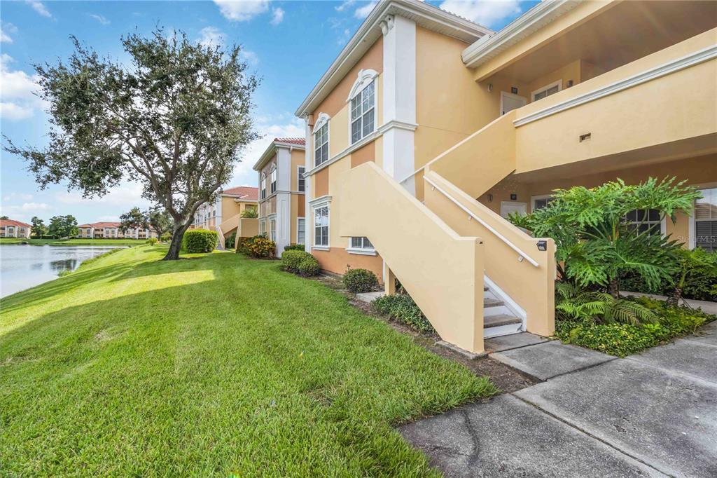 Primary Photo - 1050 Villagio Cir