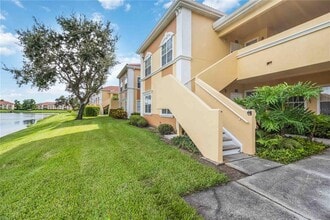 Building Photo - 1050 Villagio Cir