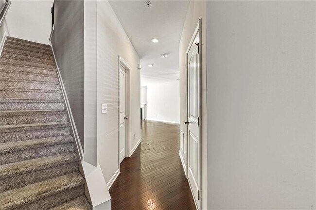 Foto del edificio - 1237 Foxcroft Ln