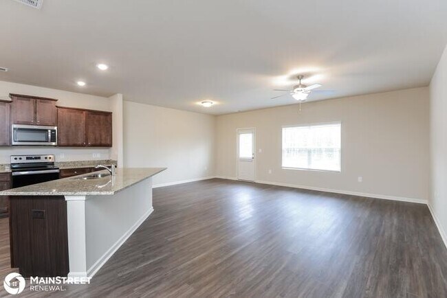 Building Photo - 250 Smith Glen Dr, Springville, AL 35146