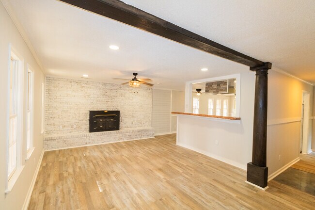 Building Photo - 6513 Rocky Ford Rd