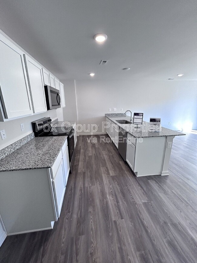 Building Photo - 1910 Tranquility Cir