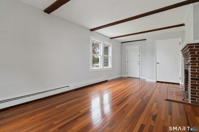 Foto del edificio - 87 Pine Hill Ave