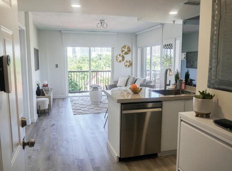 Foto del edificio - 1918 Brickell Ave