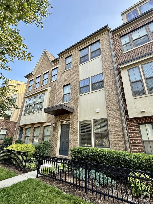 Building Photo - 4624 Woodberry St