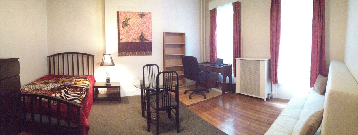 Primary Photo - 122 India St