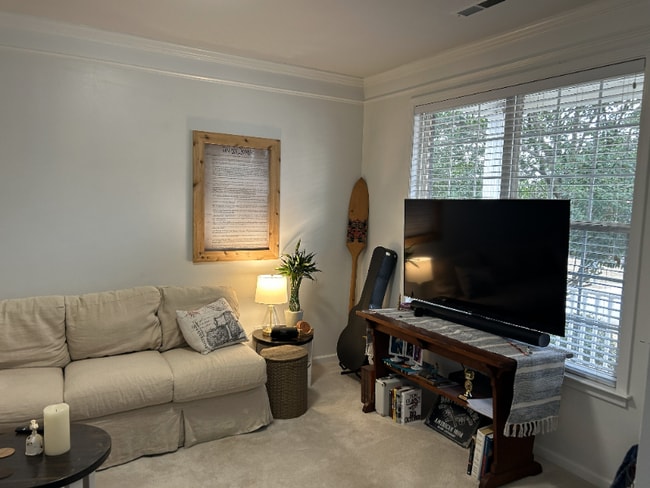 Foto del edificio - 612 Heathercrest Ct