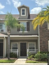 Building Photo - 2427 Willimette Dr