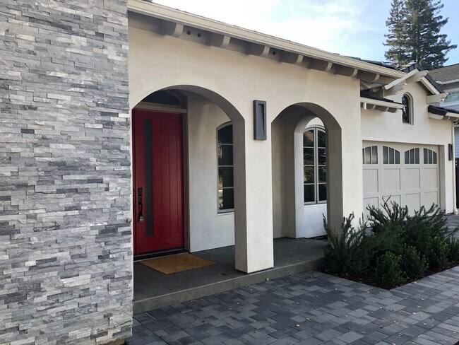 Foto del edificio - 660 Coleridge Ave