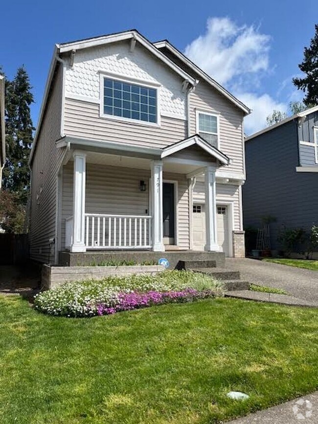 Building Photo - 791 NW Forest Creek Dr