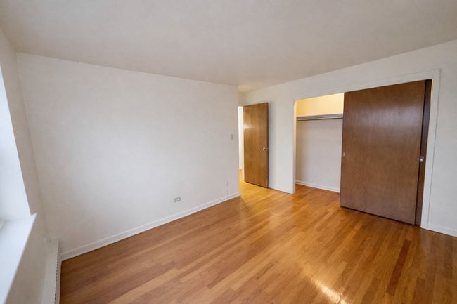 Foto del edificio - 2027 W 111th St