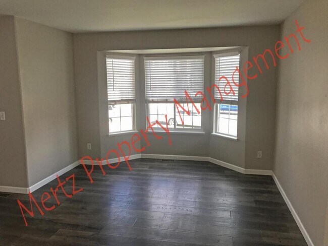 Building Photo - 4135 Eminence Dr.
