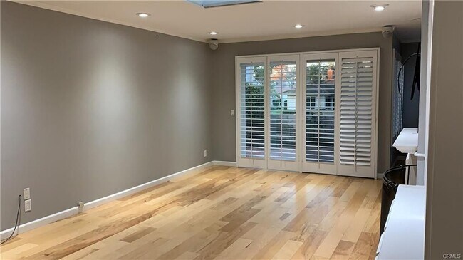 Foto del edificio - 5201 Thorn Tree Ln