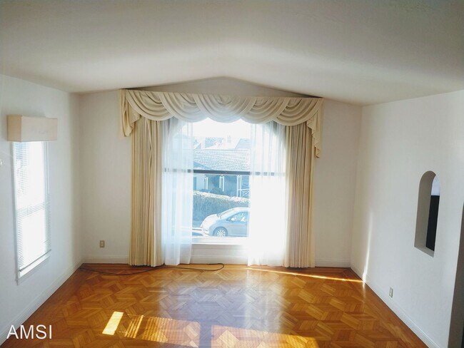 Building Photo - 3 br, 2.5 bath House - 270 Upland drive
