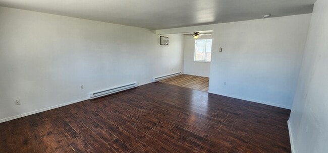 Building Photo - 1218 Lowry St