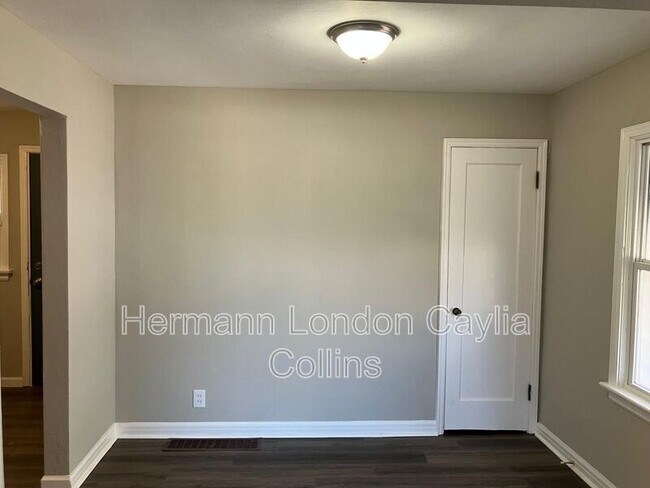 Foto del edificio - 9724 Margo Ann Ln