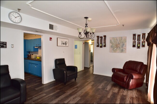 Building Photo - 9115 Mt Olympus Dr