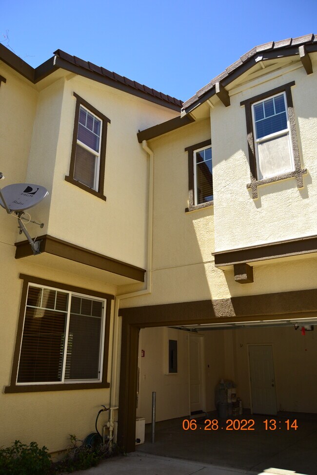 Foto del edificio - 8990 Acorn Way