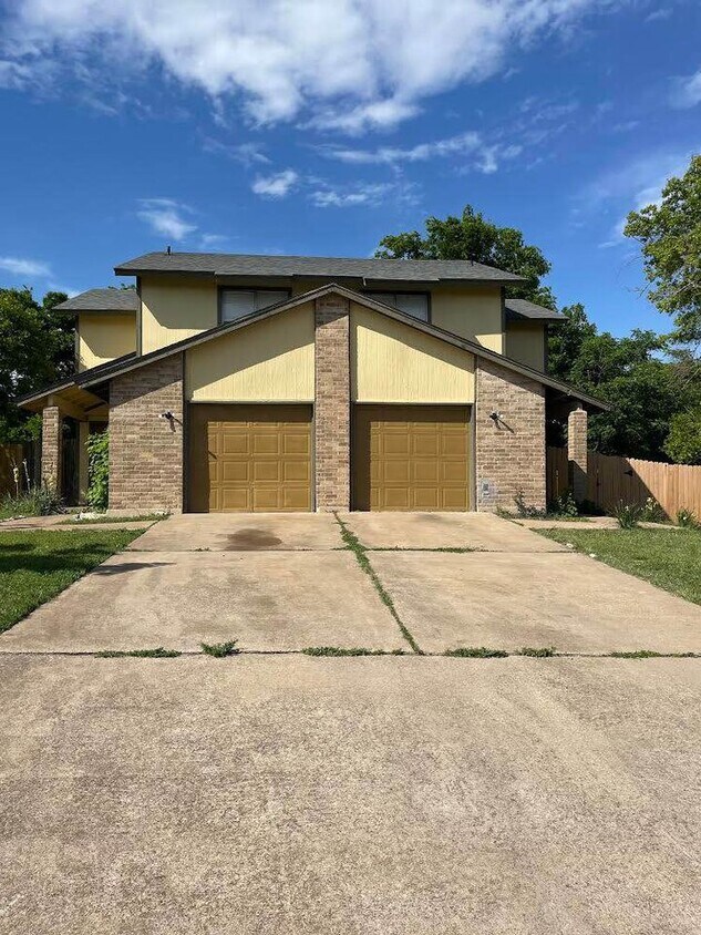2410 Patrick Henry St, Temple, TX 76504 Townhome Rentals in Temple TX