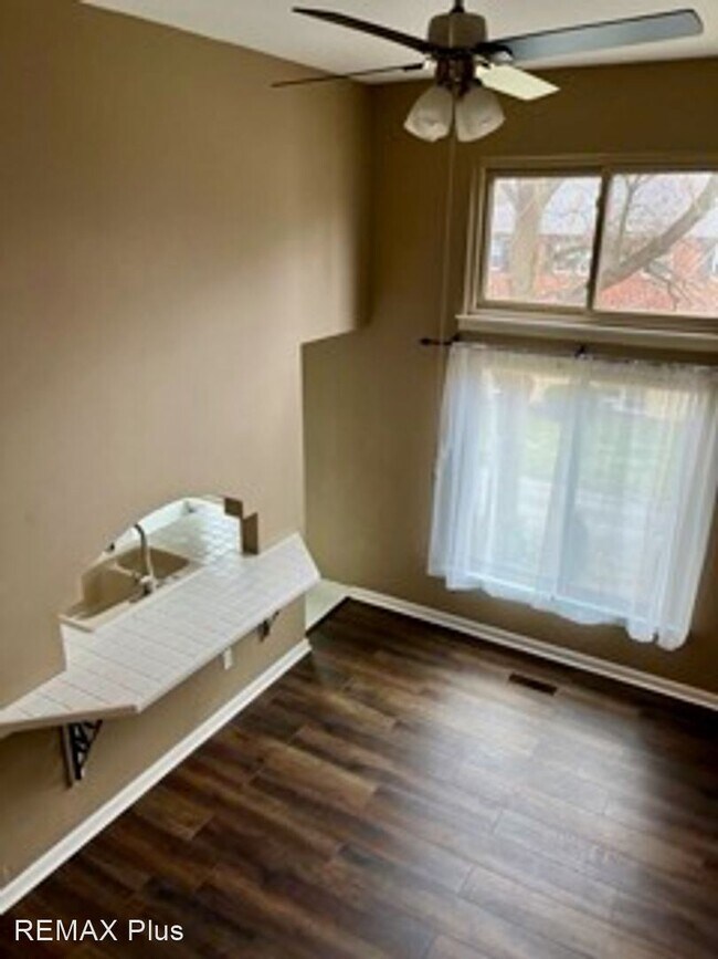 Building Photo - 3 br, 2.5 bath House - 519 Saint Davids Rd