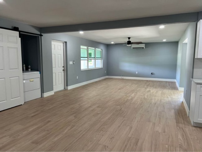 Foto del edificio - 2148 Aldridge Ave