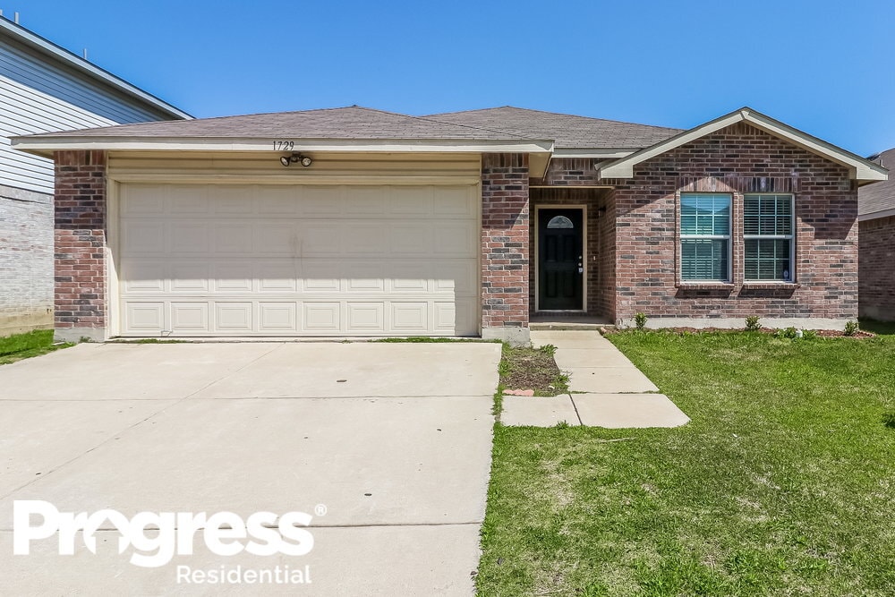 1729 Diamond Lake Trail, Justin, TX 76247 House Rental in Justin, TX