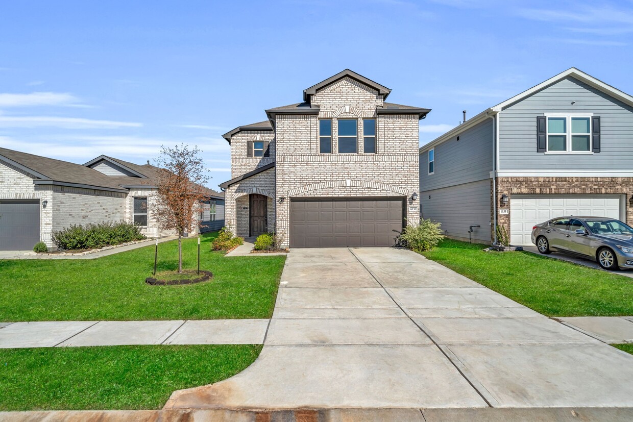 Foto principal - 6131 Morning Fern Ln