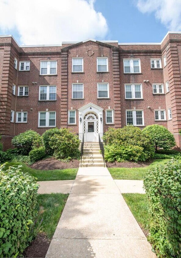Foto principal - 104 Woodside Rd