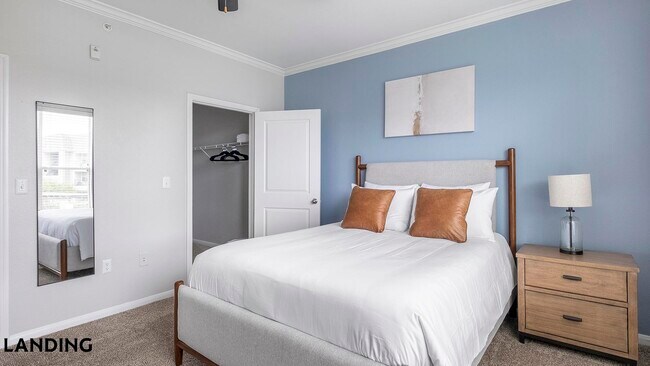 Foto del edificio - 14807 Woodland Hills Dr