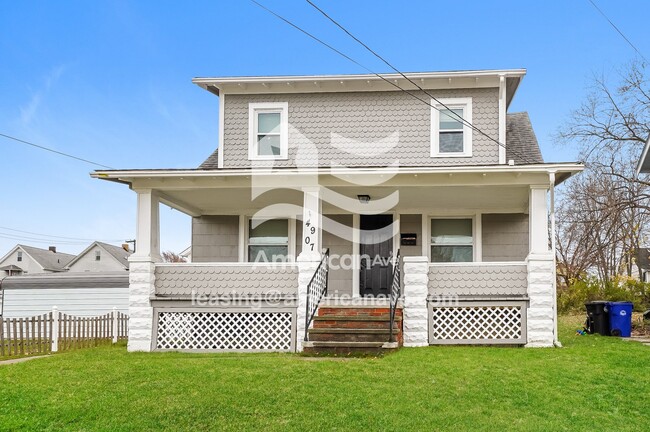 Building Photo - 4907 Gifford Ave