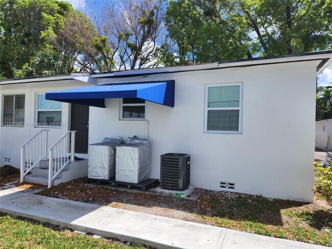 Foto del edificio - 2174 SW 26th St