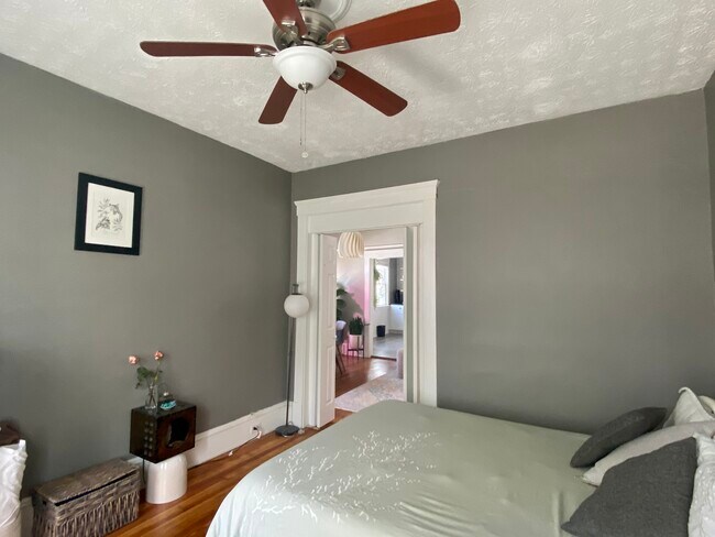 Bedroom - 2205 W 32nd St