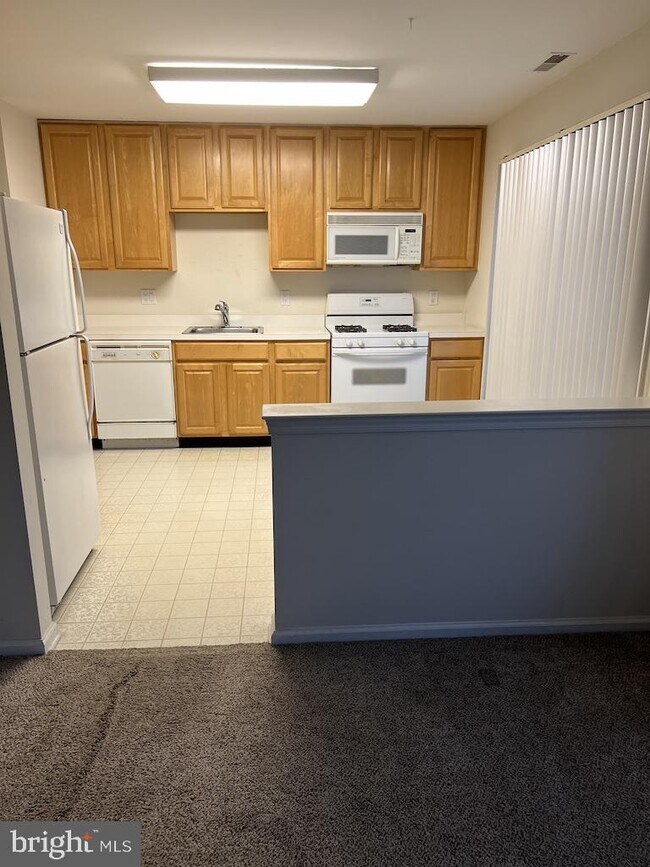 3101 Saxony Dr, Mount Laurel Township, NJ 08054 Townhome Rentals in