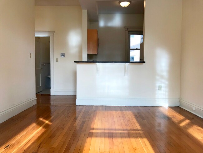 Foto del edificio - 100 Queensberry St