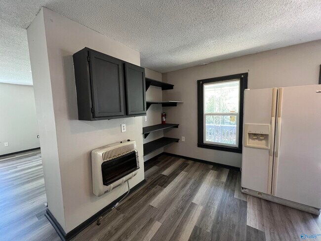 Building Photo - 3510 Alpine St SW