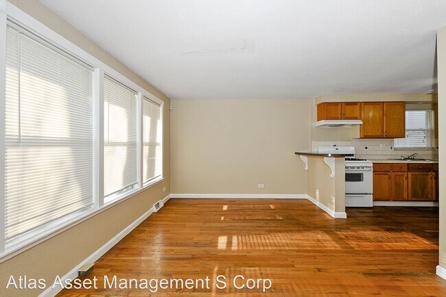 Building Photo - 3 br, 1 bath House - 9345 S Burnside Ave