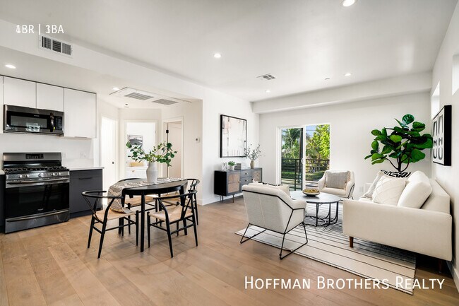 Foto del edificio - 6084 1/2 W 18th St-