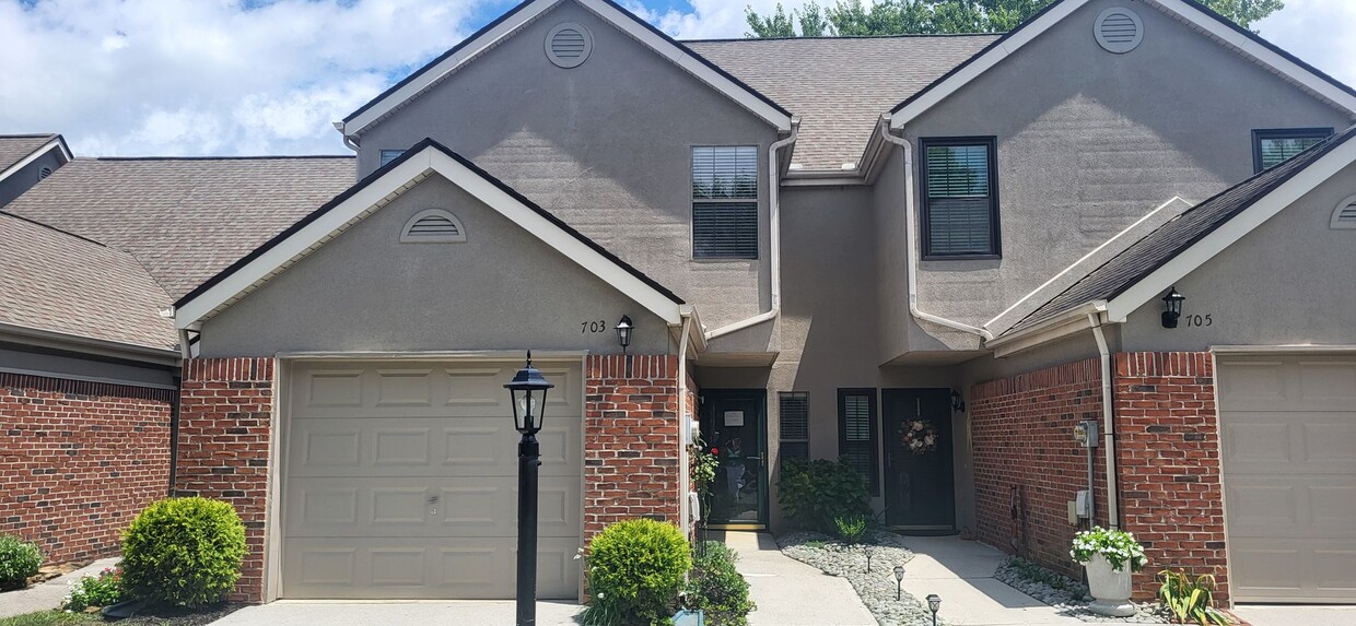PRICE IMPROVEMENT!! FARRAGUT COMMONS: UPD... - PRICE IMPROVEMENT!!  FARRAGUT COMMONS: UPD...