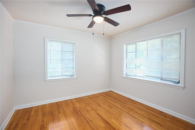 Foto del edificio - 1086 Briarcliff Rd NE