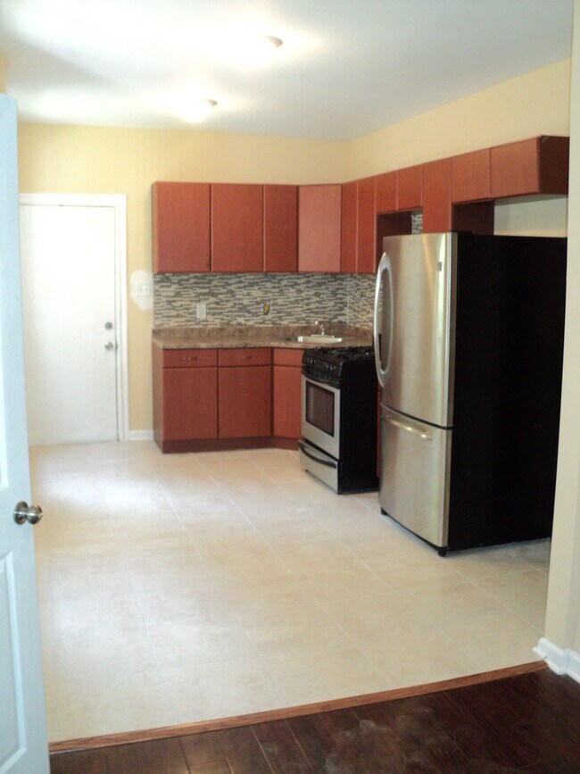 Foto del edificio - Gorgeous 3 BR - Mt. Airy