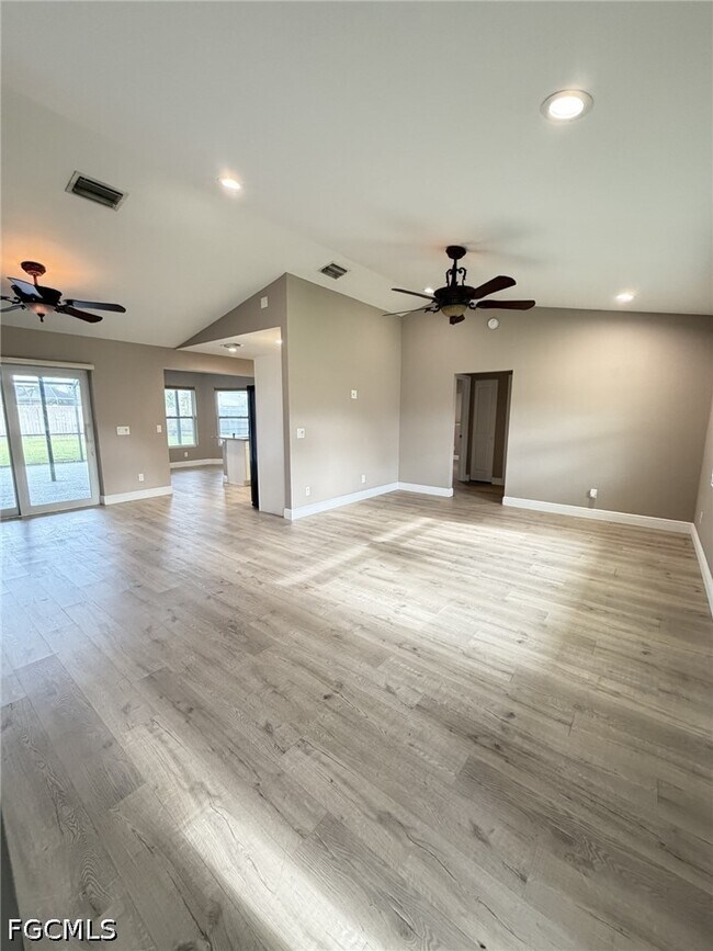 Foto del edificio - 4140 SW 6th Pl