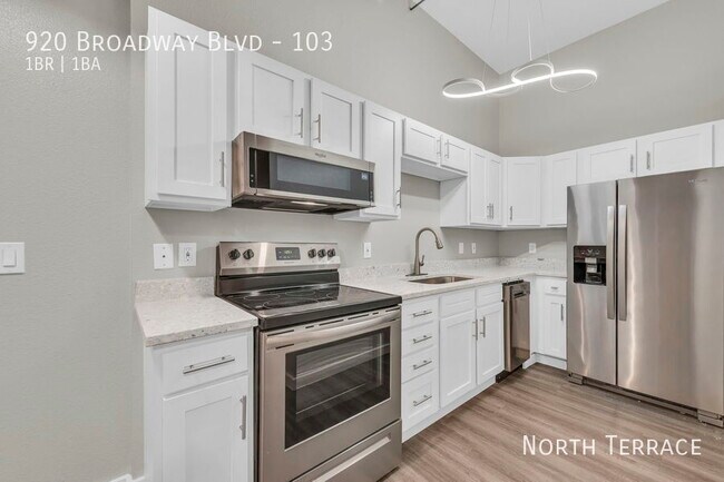 Foto del edificio - 920 Broadway Blvd