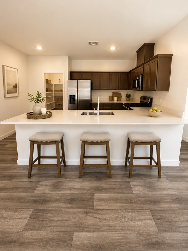 Foto del edificio - 1027 Deerhorn Dr W