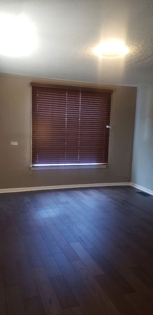 Building Photo - 4-plex One Bedroom unit available May 7th-Browns Addition Neighborhood
