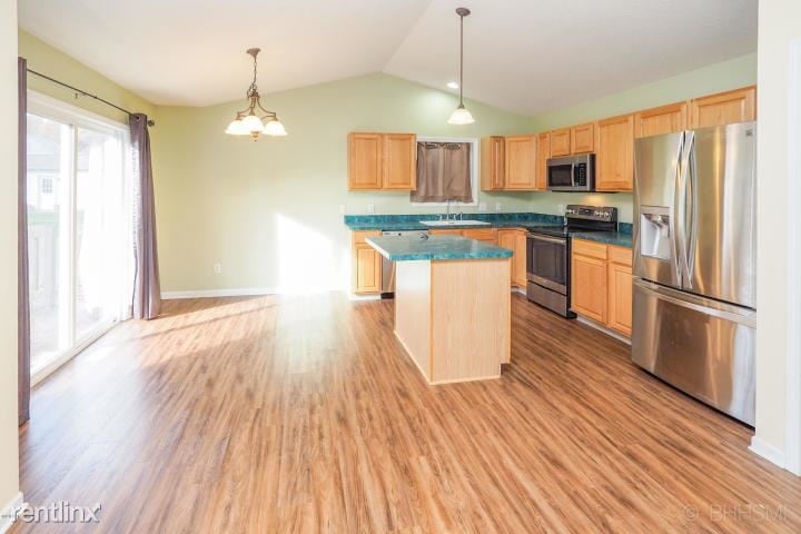 Building Photo - 4 br, 3 bath House - 2749 Tall Trees Ave