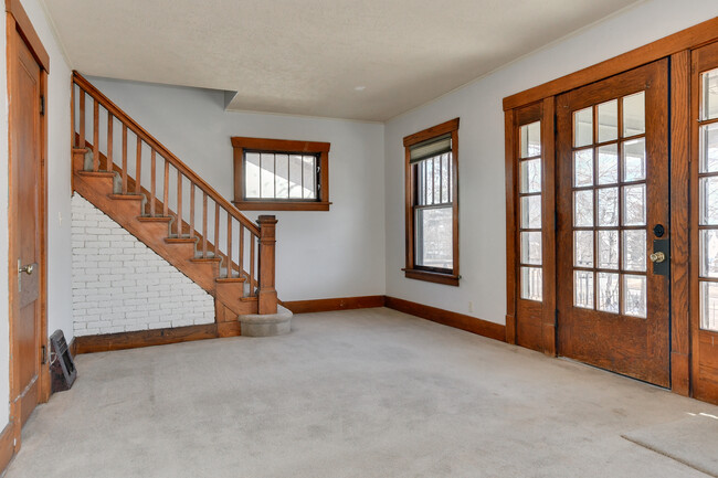 Building Photo - 3116 Fontenelle Blvd